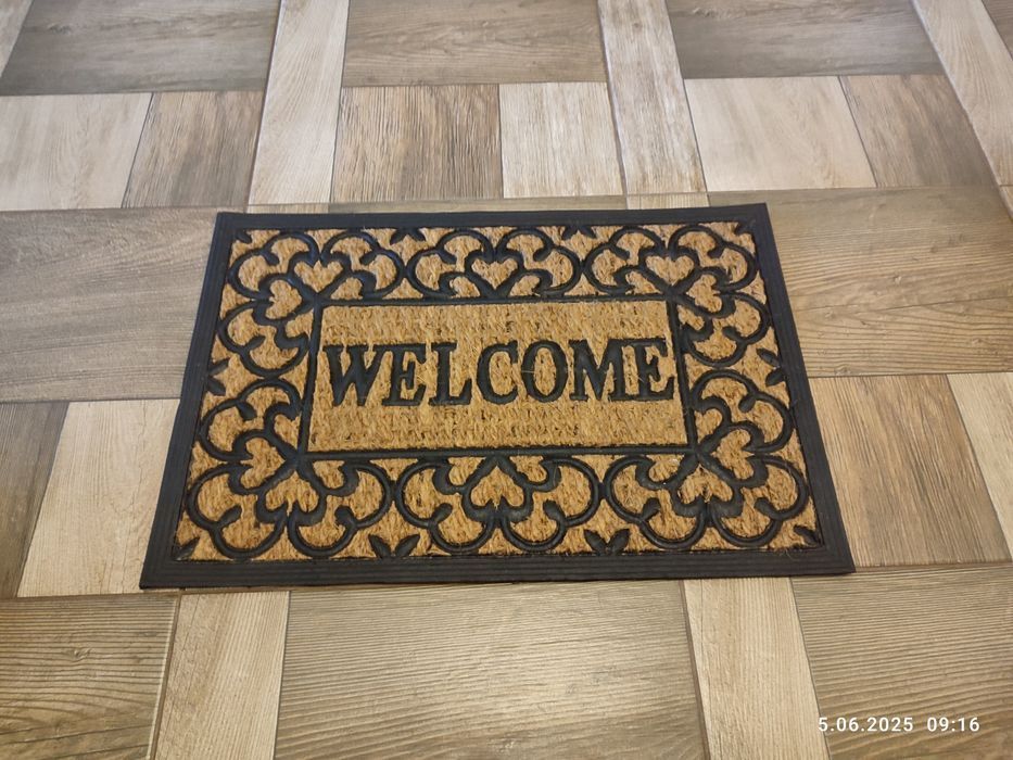 Nowa brązowa wycieraczka domowa Welcome