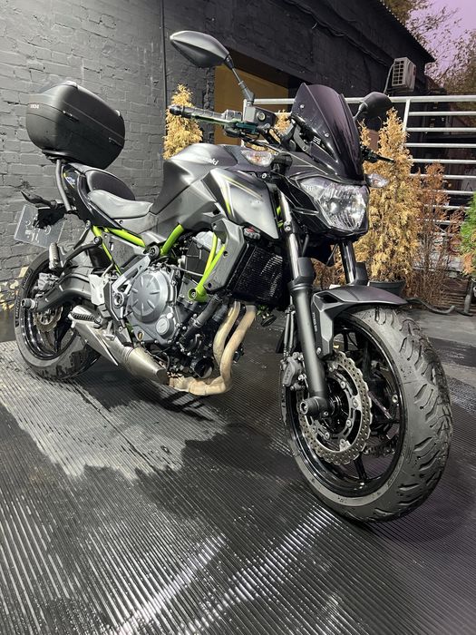 Мотоцикл Kawasaki z650 2017