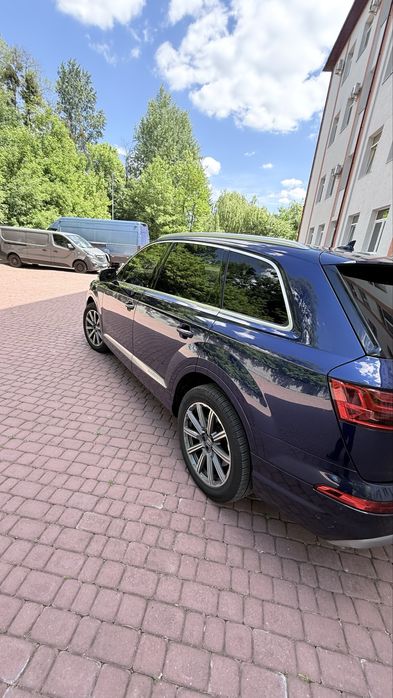 Audi Q7 2019 VIN WA1LAAF7XKD034120 фото оголошення 9 з 24