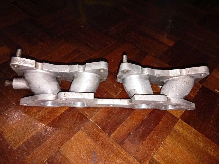 Coletor de admissão Peugeot 205 Rallye
