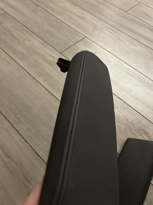 Підлокітник bmw g30