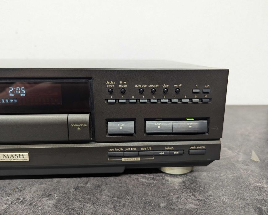 CD програвач Technics SL-PS50.