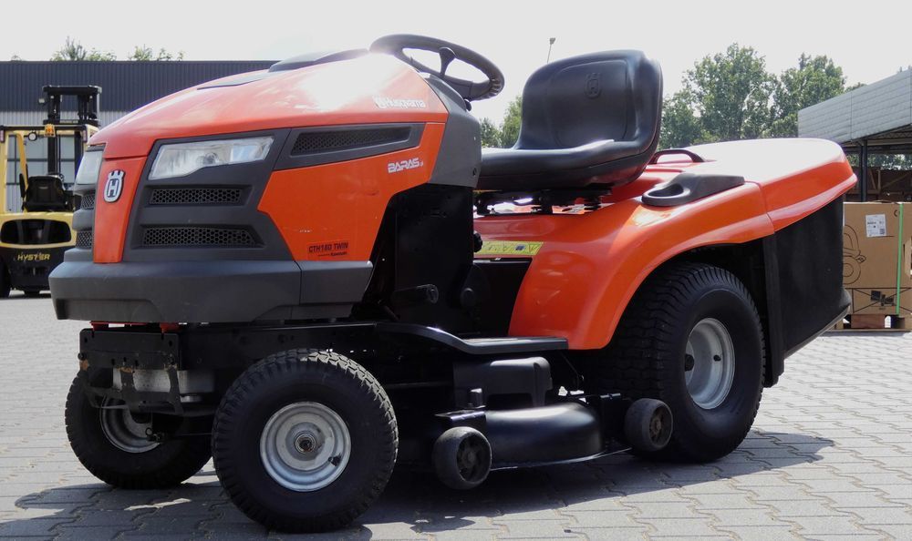 Traktorek kosiarka Husqvarna CTH180 Twin Kawasaki 2 Cylindry (220603.6) - Baras