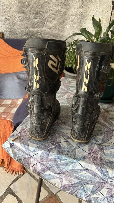 Vendo botas para mota de cross