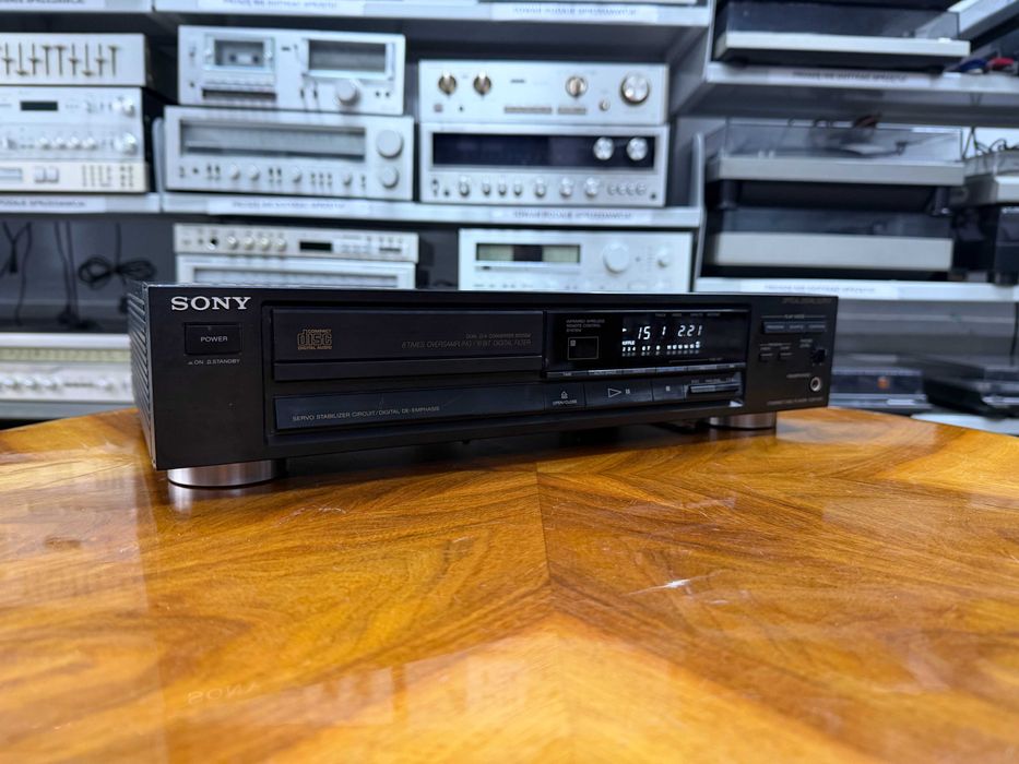 Odtwarzacz płyt CD Sony CDP-670 Audio Room