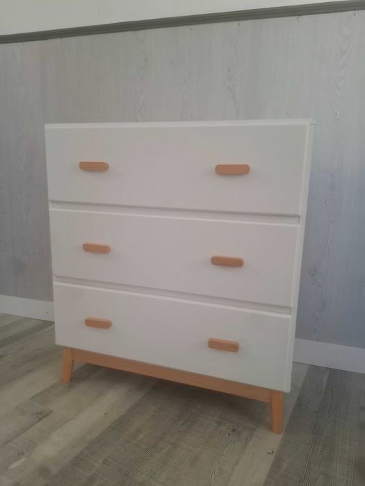 Cómoda em mdf e madeira de pinho sklum