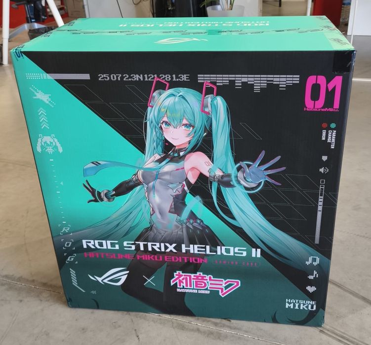 Asus Hatsune Miku cooler psu torre