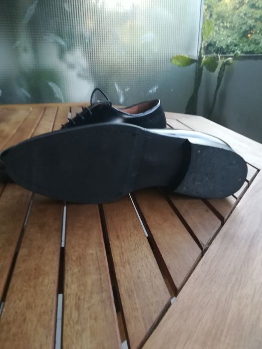 Vendo sapatos de homem.