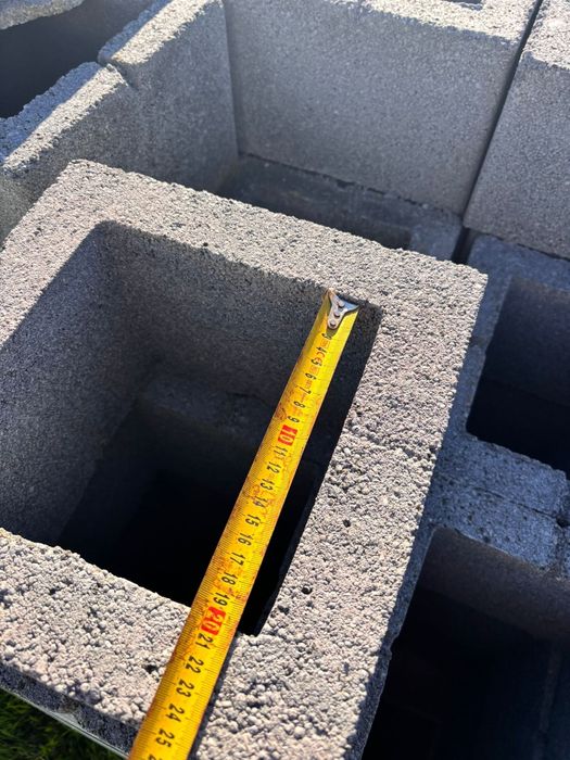 Blocos de betão a venda 
Oportunidade Blocos de betao lote comple