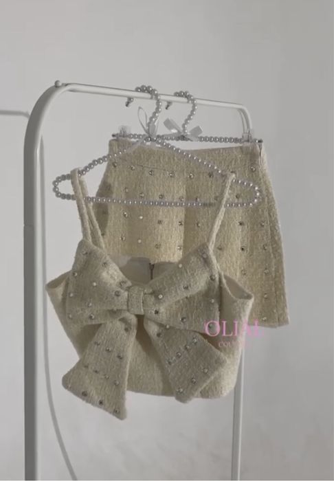 Теплий костюм на розмір xs, дуже ефектний