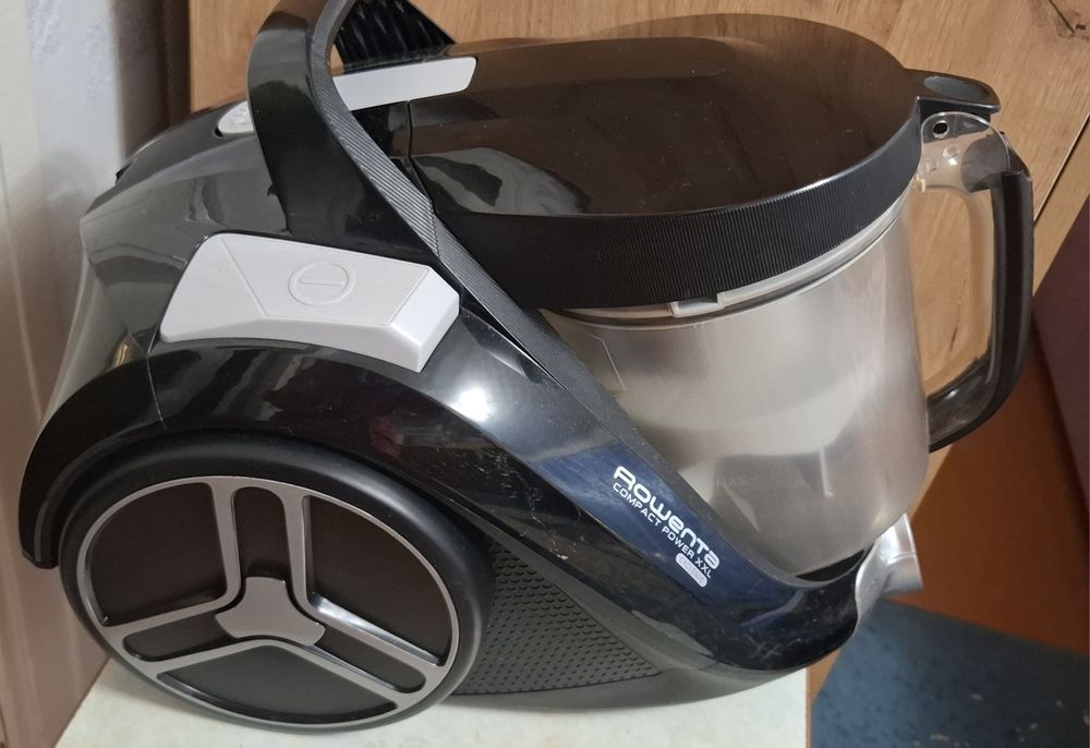 Пилосос для сухого прибирання без мішка Rowenta RO4B25EA