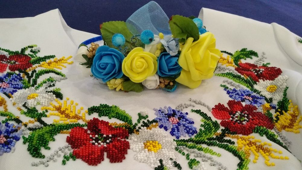 Вишите бісером плаття