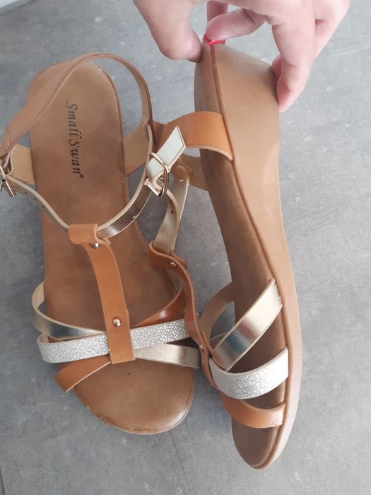 sandałki brązowe boho 39 lekki koturn stan bdb