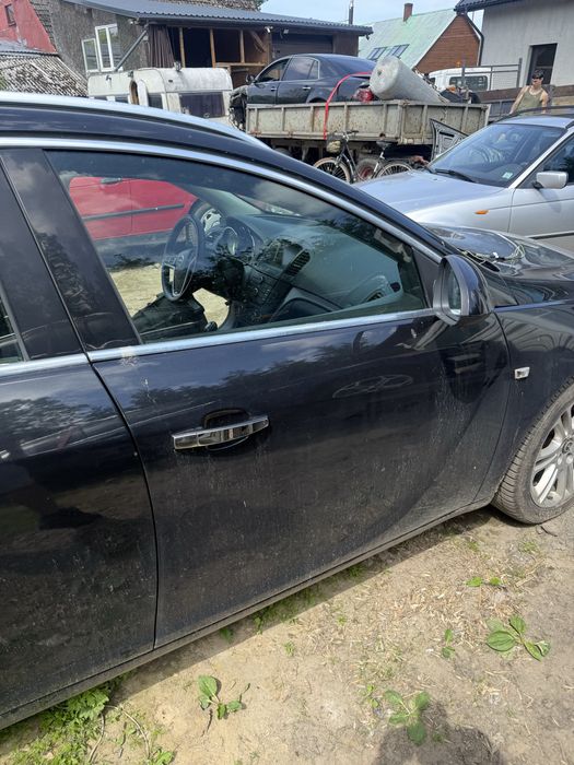 Opel insignia na czesci 2,0d zatarty