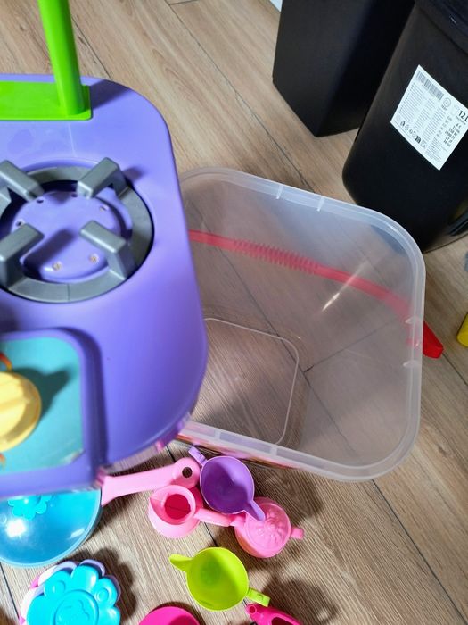 Kuchenka z naczynkami