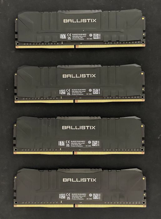 Оперативна пам'ять Crucial Ballistix DDR4 32GB 3200 MHz 4x8GB