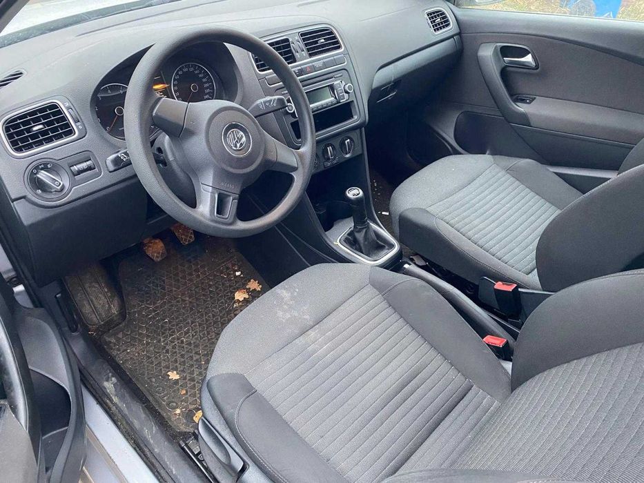 polo 1.4 benzyna 161 tys km klimA