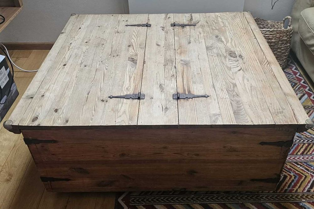 Drewniany stolik skrzynia z otwieranym blatem vintage boho Kraków