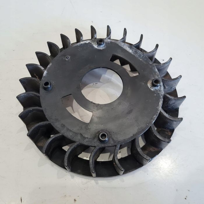 Briggs & Stratton Quantum 35 Wiatrak Wentylator