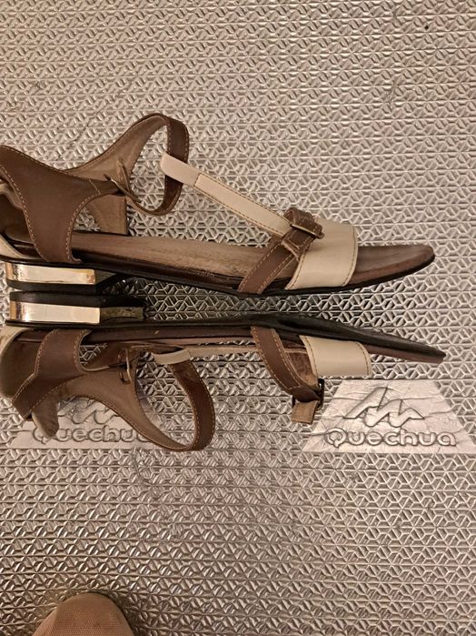 Sandaly skorzane r 37 wkl 24 cm