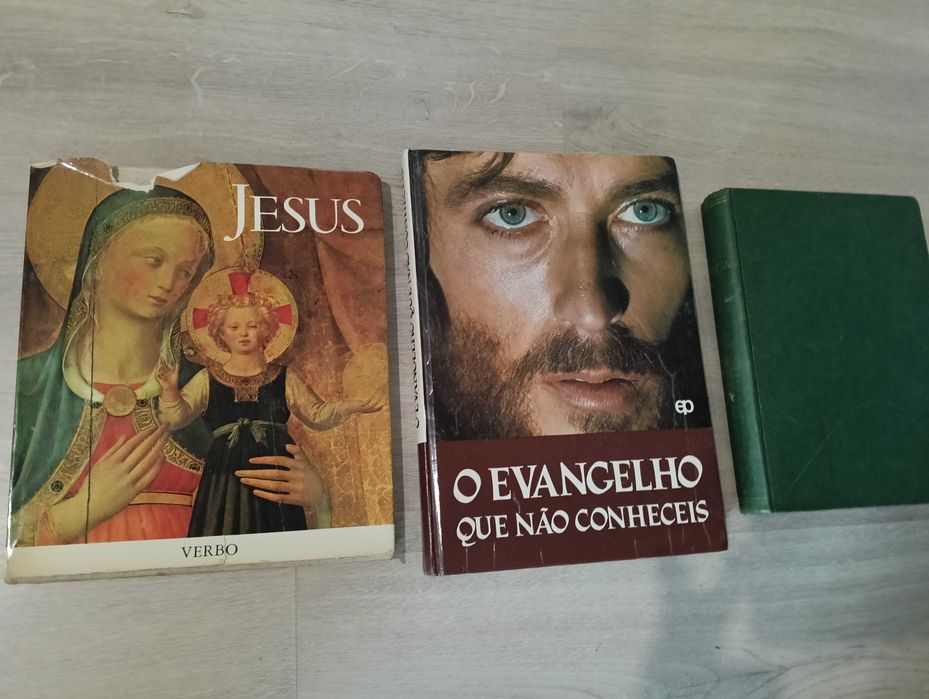 Livros religiosos a partir de 3 euros