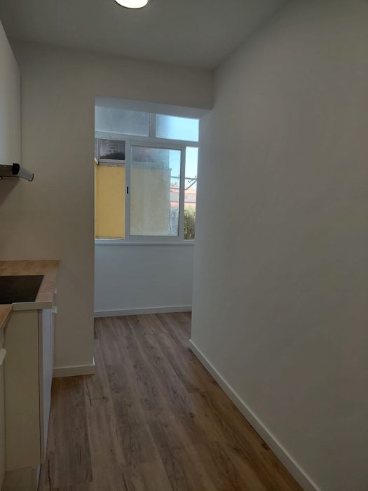 Apartamento t2 na torre da marinha remodelado