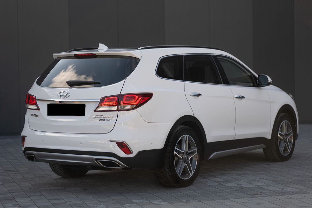 Hyundai Santa Fe 2017 2.2 дизель в максимальной комплектации