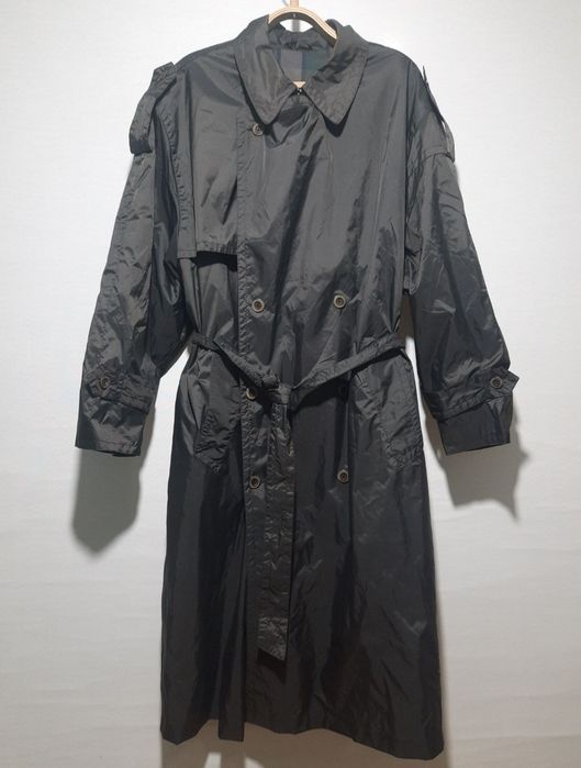 Плащ чорний тренч двубортний нейлоновий C&A принт burberry