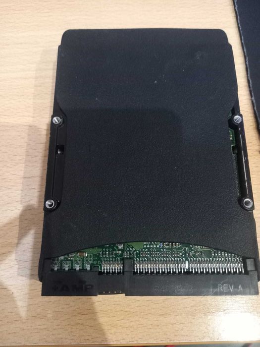 Disco rígido interno Seagate U6 modelo ST340810A 40 GB.