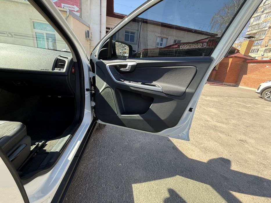 Продам Volvo xc60