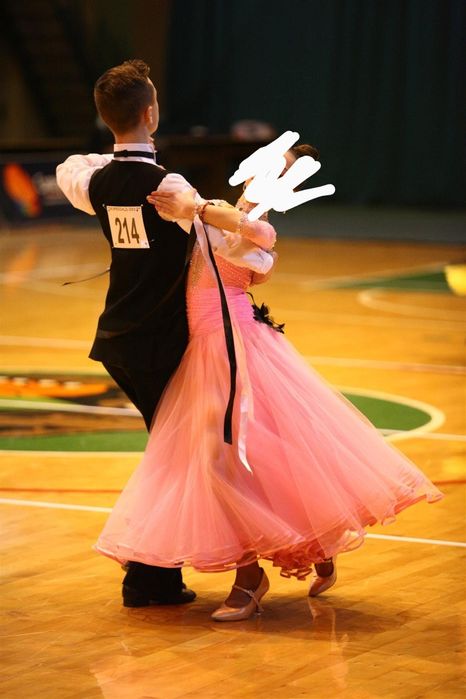 Бальне плаття стандарт