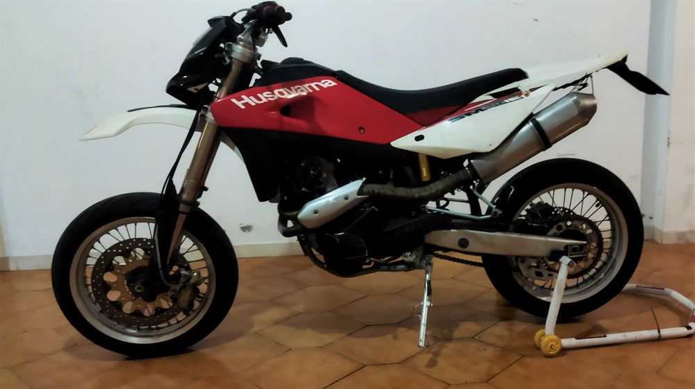 Husqvarna SM 610 IE 2007 22kw A2 Massamá E Monte Abraão • OLX Portugal