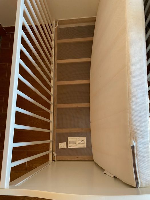 Berço bebé IKEA e colchão