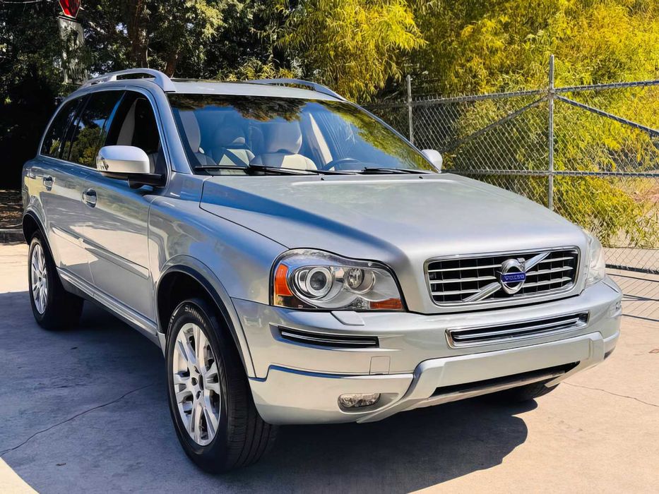 Volvo XC90      2014