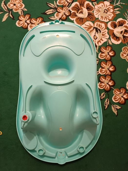 Дитяча ванночка.