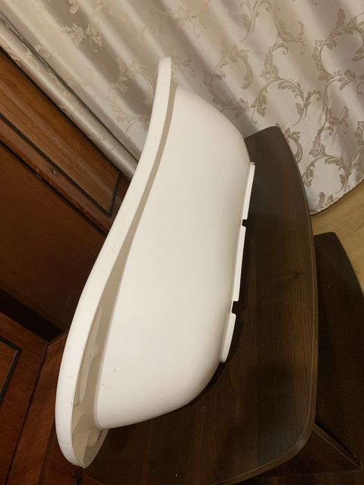 Біленька дитяча ванночка