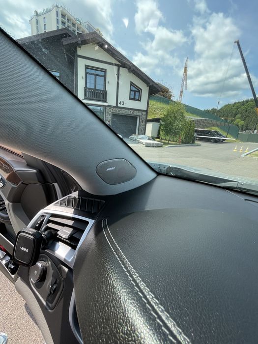 Cadillac srx 2011 року