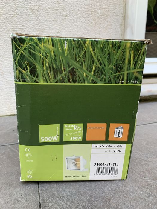 2 holofotes de exterior brancos novos