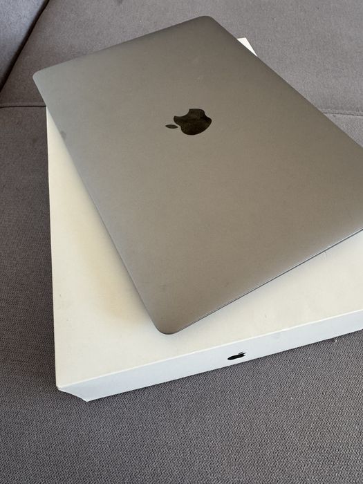 Macbook M1 Air 8/256