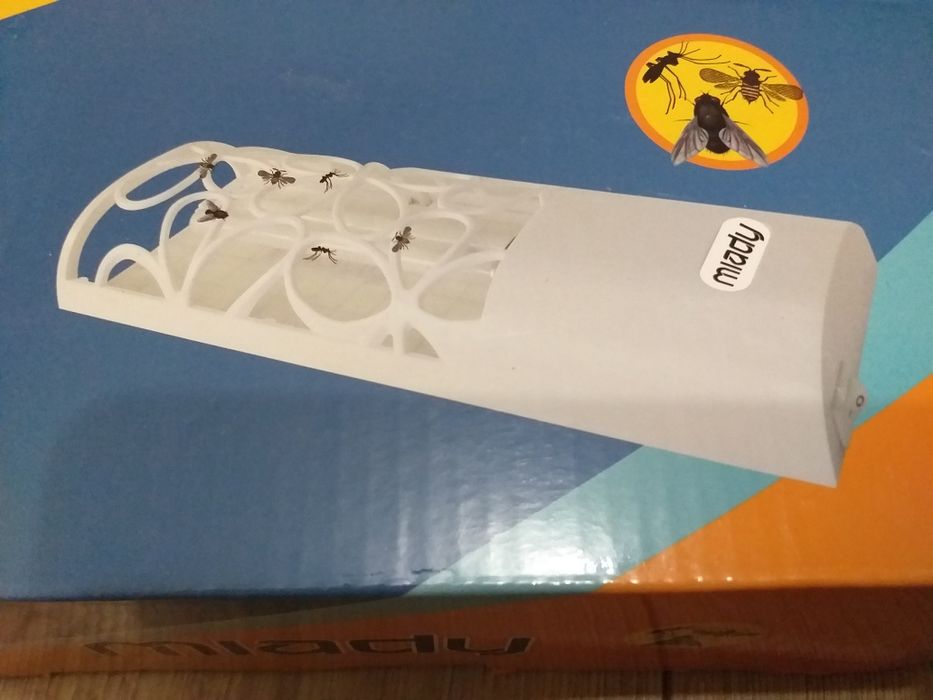 электрическая ловушка для мух Miady. Э