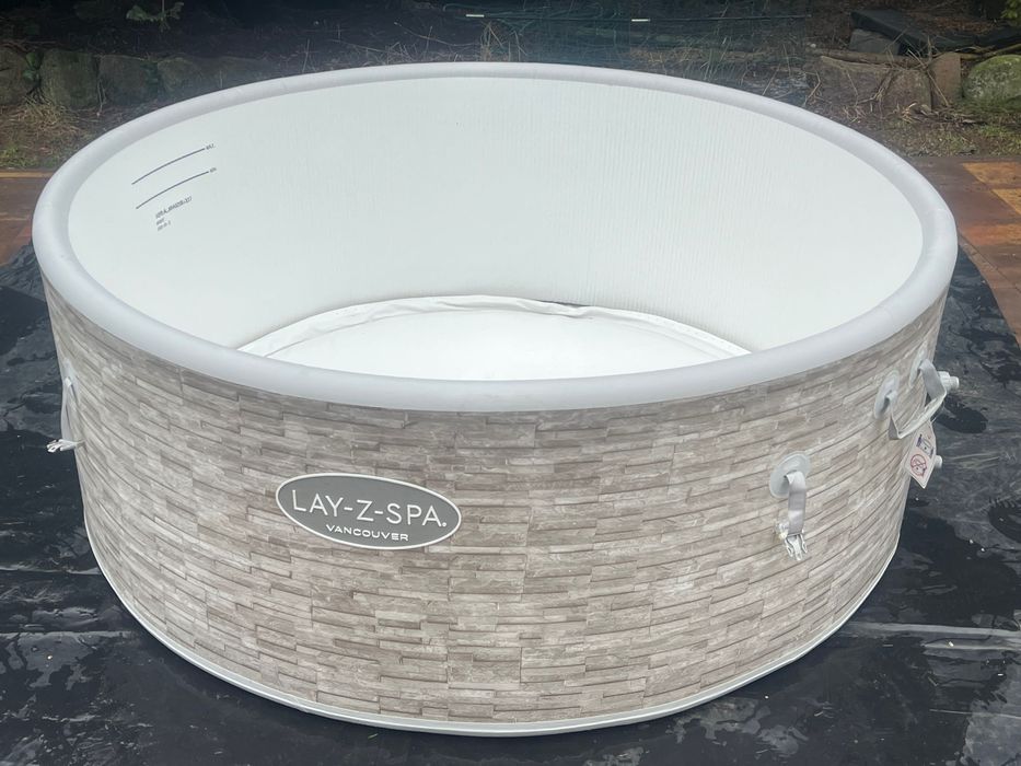 Niecka, basen do jacuzzi 5 osobowego 800litrow bestway Vancouver
