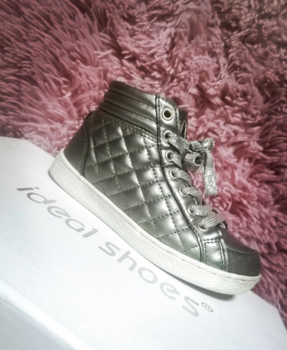 Eleganckie pikowane botki dla dziewczynki 27