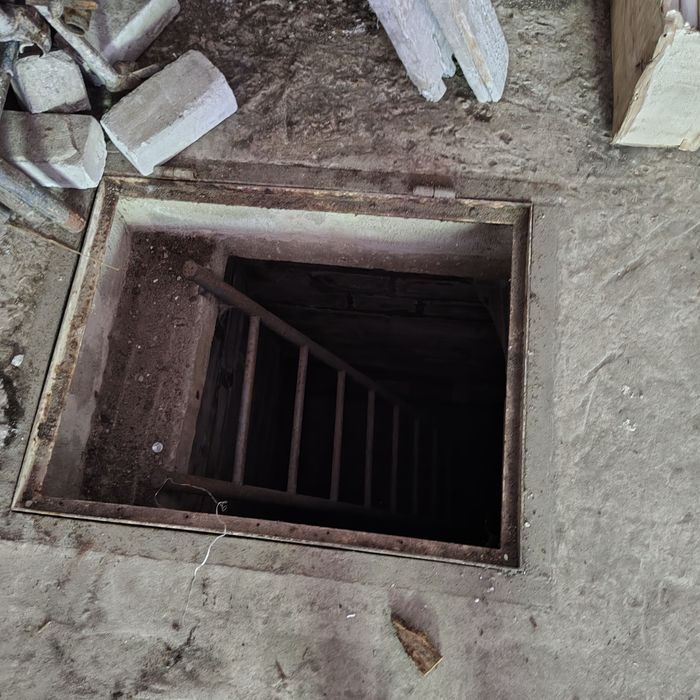 Гараж на масиві старого горгазу