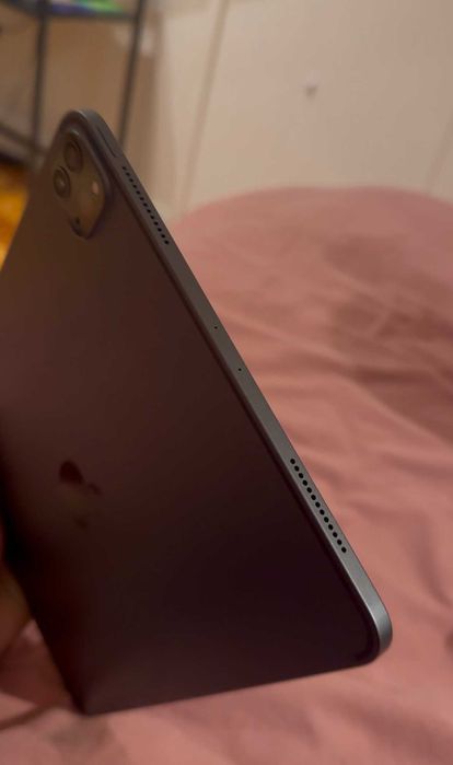 iPad Pro 11” 2ª Geração 128GB – Bateria Muito Boa – Pronto a Usar