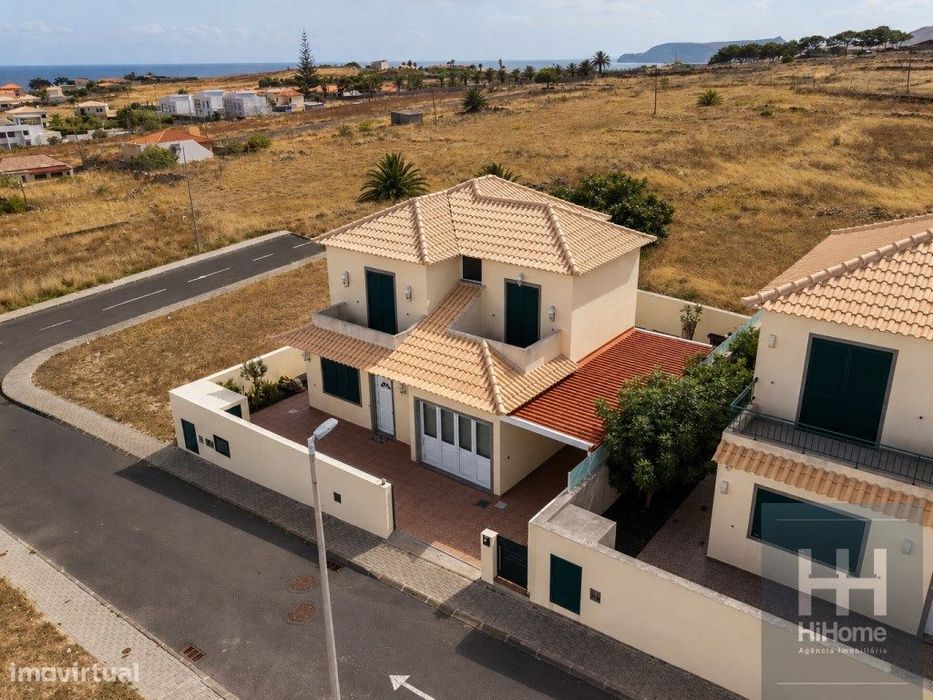 Moradia T3 Renovada nas Lombas, Porto Santo