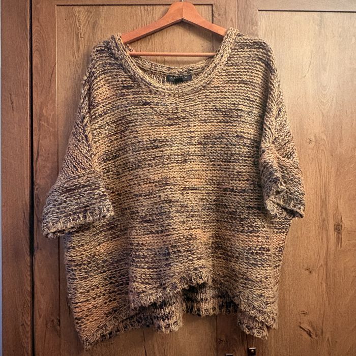 Sweter z krótkim rękawem