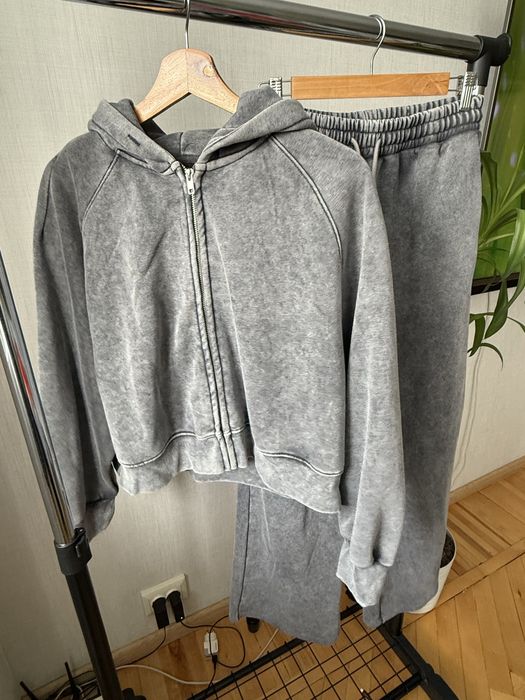 Жіночій зимовий костюм