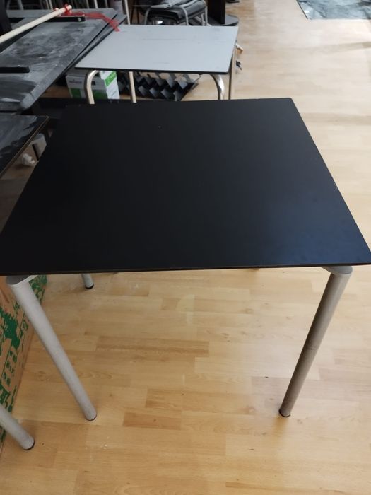 Mesas pretas - bar/restaurante/cafetaria