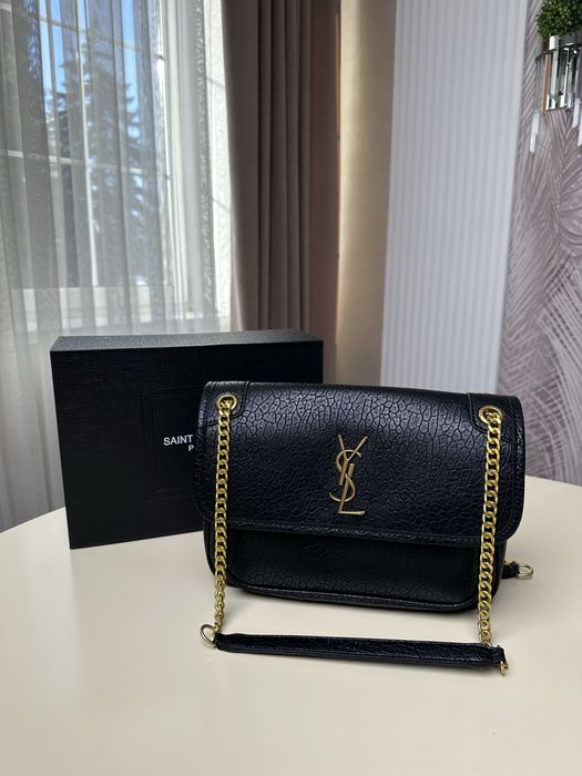 Сумка YSL Yves Saint Laurent Niki in Grained Lambskin Black / Gold