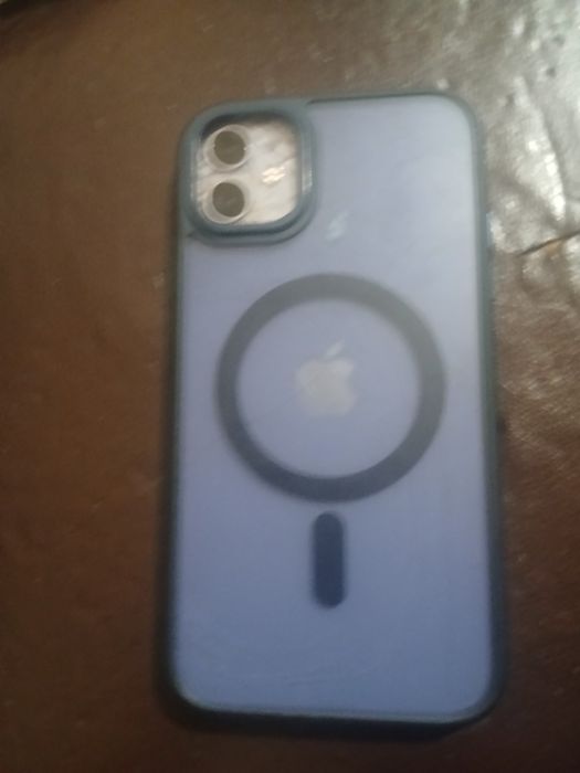 iPhone 11  4/64 працюючий